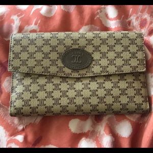 Dress Up Vintage Wallet